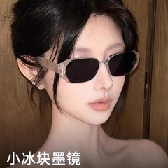 板の枠のナイロンの切れの古いお金の風のサングラスの女性の高級感の四角の枠は周囲の顔の小さい氷のサングラスに適します。