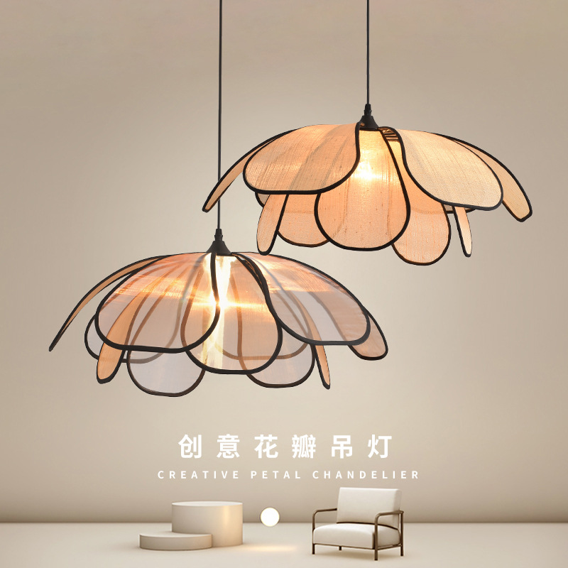 Lámpara de estilo crema francés nórdico simple dormitorio comedor sala de estar estilo japonés estilo chino arte alto sentido pétalo lámpara