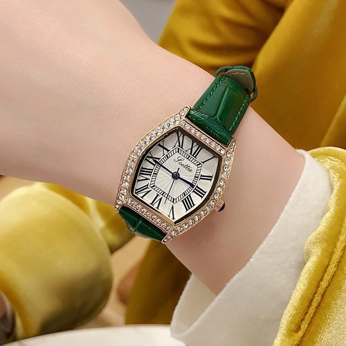 Gaudi's new wine barrel fashion watch for female students Korean version simple Roman scale diamond ladies watch temperament