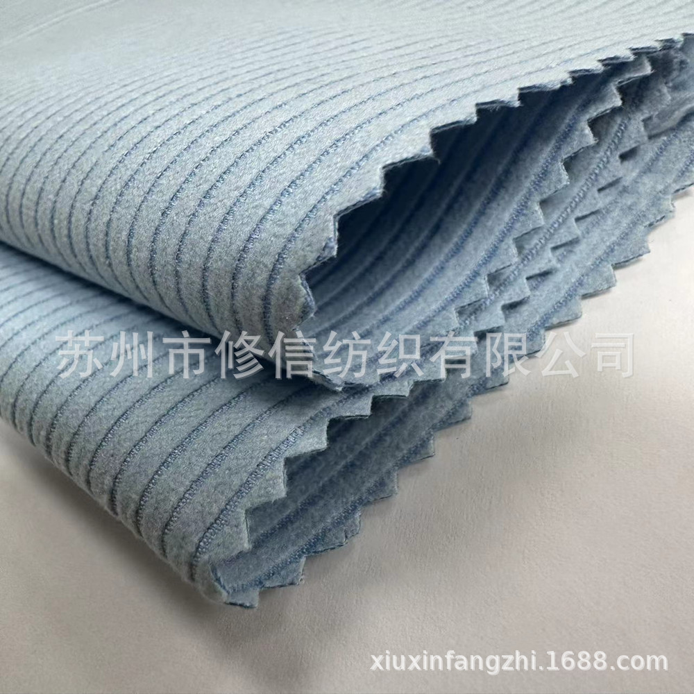 Double-sided towel for traveling
