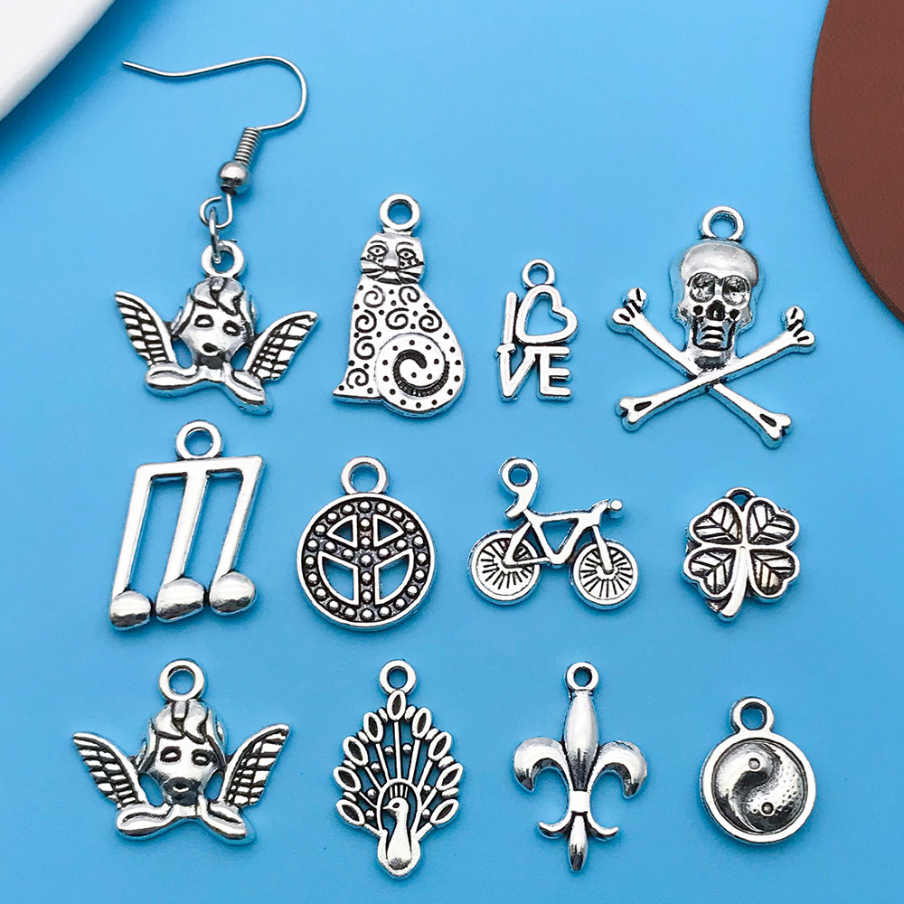 2g Weight Pendant Jewelry Making Type DIY Jewelry Accessories Classification 1 Piece Quantity Alloy Material Letter, Star, Crown Pattern Elegant Style 1 Piece Alloy Letter Star Crown Pendant 4