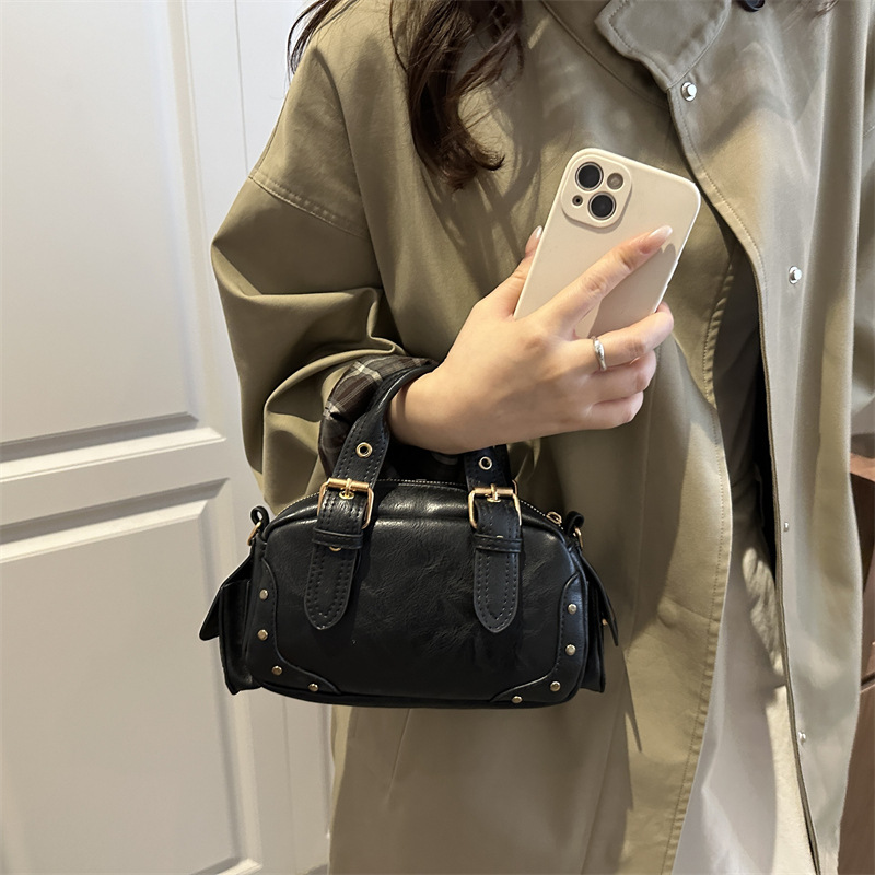 Cross-Border New Trendy Retro Hot Girl Style Motorcycle Bag, Niche Bowling Handbag, Shoulder Crossbody Underarm Bag