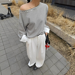 高级感斜肩露肩条纹长袖T恤女2025早秋大码微胖mm中长款收腰上衣