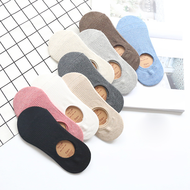 Spring and summer new boat Socks women's Japanese solid color dark thread silicone non-slip women's socks shallow mouth invisible socks wholesale
