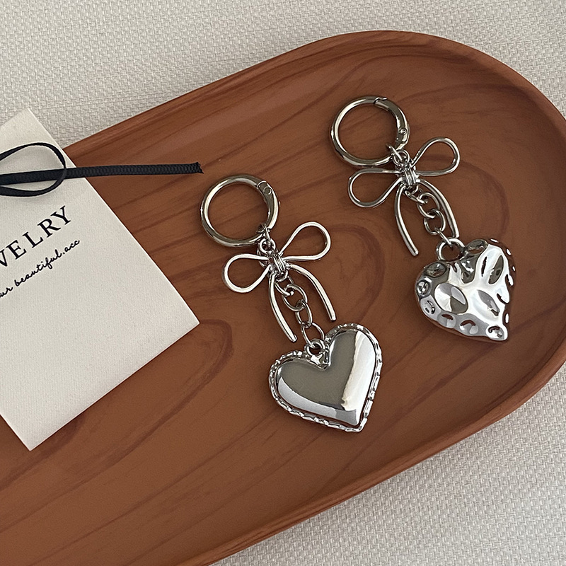 Ins Alloy Love Pendant Keychain silver Bow Heart-shaped Bag Pendant All-match Simple Mobile Phone Accessories Ins Alloy Love Pendant Keychain silver Bow Heart-shaped Bag Pendant All-match Simple Mobile Phone Accessories