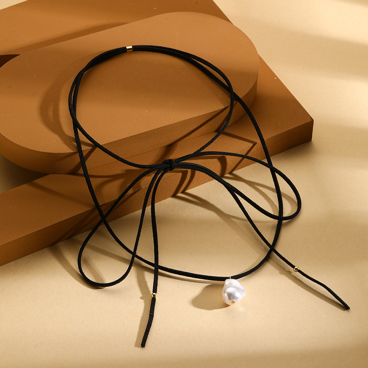 Collana con ciondolo a forma di cuore con fiocco nero, dolce e fresco, esagerata, con laccetto da collo, catena per clavicola._voghion.com