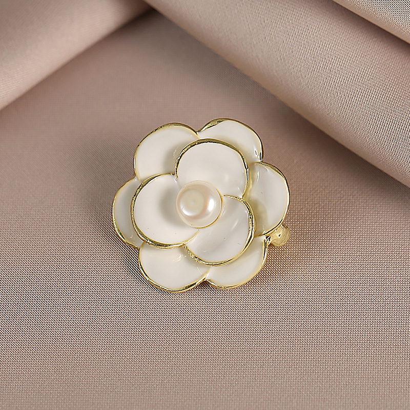 Französische Vintage Kamelien Brosche Mit Perlen Elegant_voghion.com