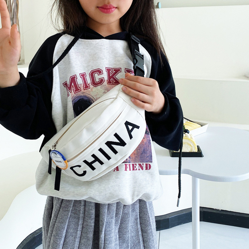 Nuevo tipo de bolso infantil estilo coreano de moda letras bolso de mochila para hombres simple de alto valor de belleza bolso de pecho ligero