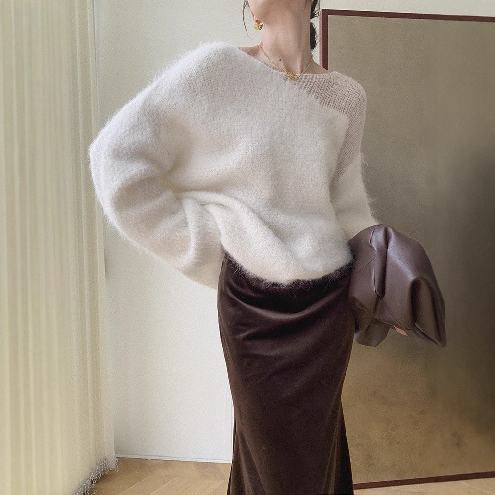 Early Autumn and Winter French Semi-Cut Out Knitwear Women's Korean Style Design with Lazy and Relaxed Feeling Loose Long-Sleeved Knitwear Top