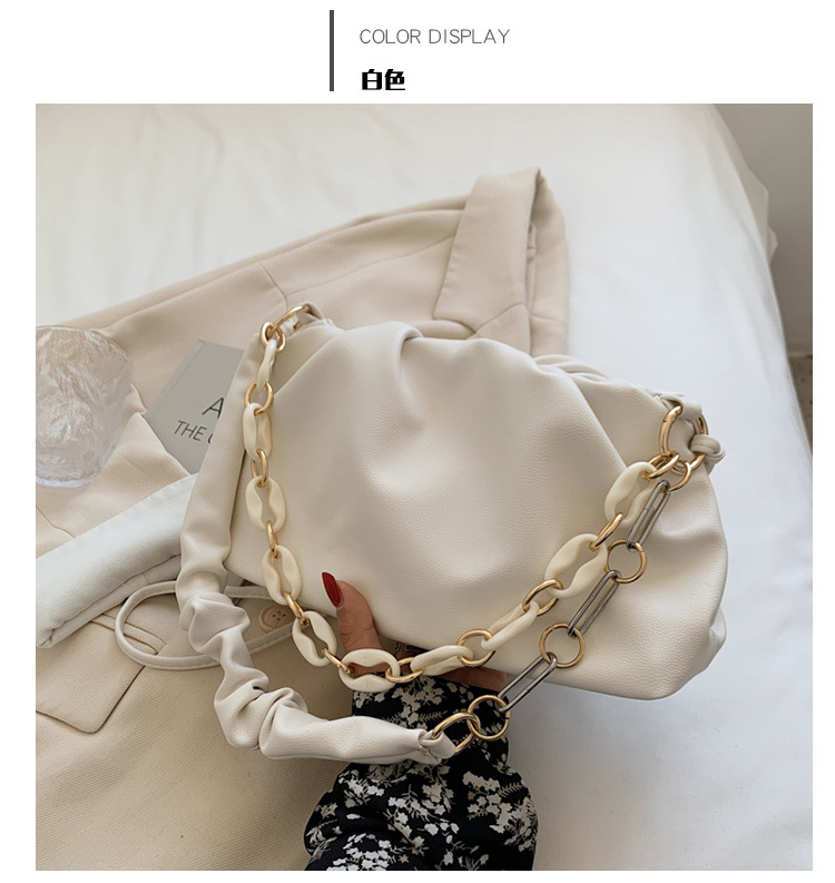 Korean Fold Cloud Chain Portable One-shoulder Diagonal Bag display picture 33