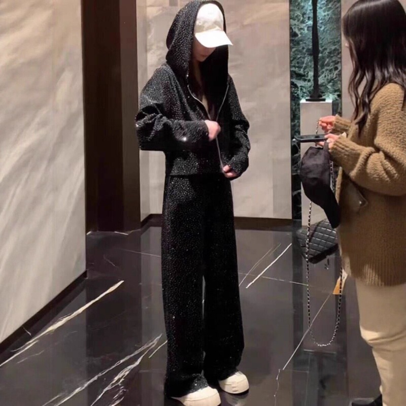 Autumn and winter trendy hip-hop loose-fitting design set: sequined hooded sweatshirt jacket and wide-leg long pants two-piece set for women Autumn and winter trendy hip-hop loose-fitting design set: sequined hooded sweatshirt jacket and wide-leg long pants two-piece set for women