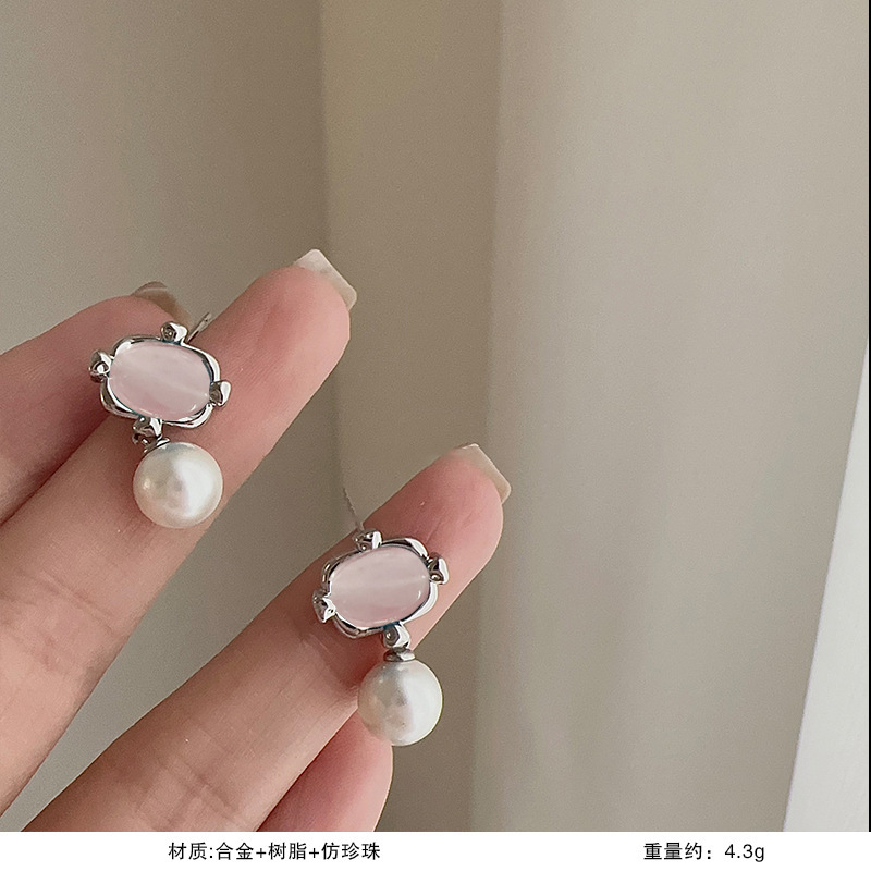 S925銀真珠の花のピアスの女性の贅沢な高級感があります。|undefined