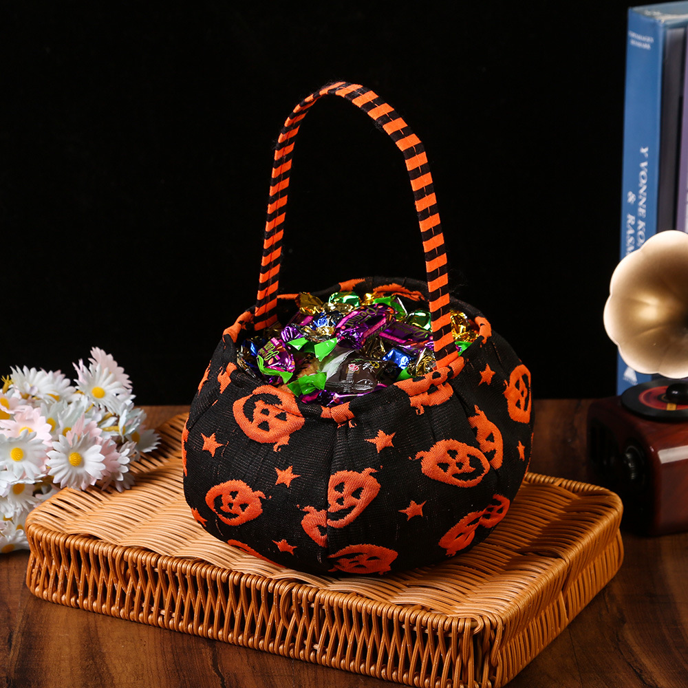 2025 nueva bolsa de dulces de Halloween transfronteriza de tela de punto cosida versión completa de la bolsa de dulces de vestir para niños con patrón tridimensional