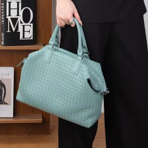 Factory Direct Hand-woven European and American Retro Portable Crossbody Tote Large Bag for Women