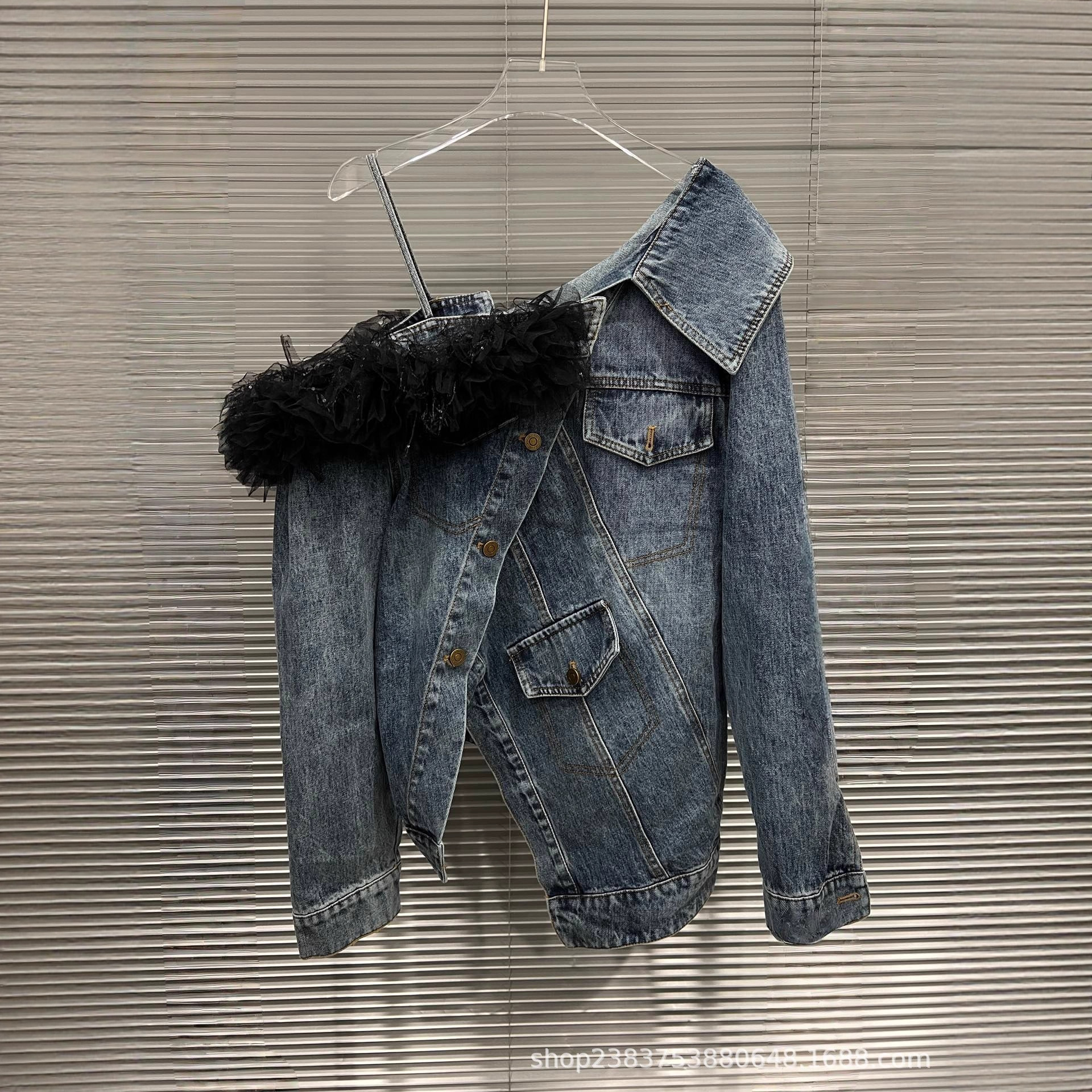 Denim Jacket Women's 2025 Autum New Fashion Asymmetrical Splicing Off-Shoulder Single-Breasted Denim Long-Sleeved Top