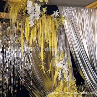 ���]�C�𲼠C�y����ɫ�������揗����c�b���̨�ݳ������W��ߏ�