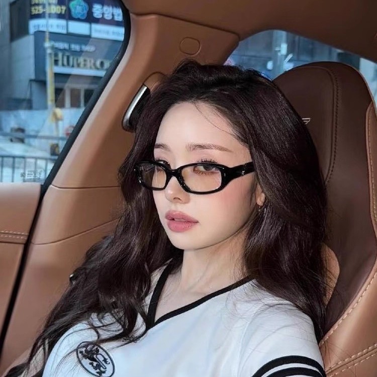 Gm Glasses Small Square Frame Cat Eye Black Frame Plain Mirror Anti-Blue Light with Prescription Myopia European and American Sexy Style Female Trend