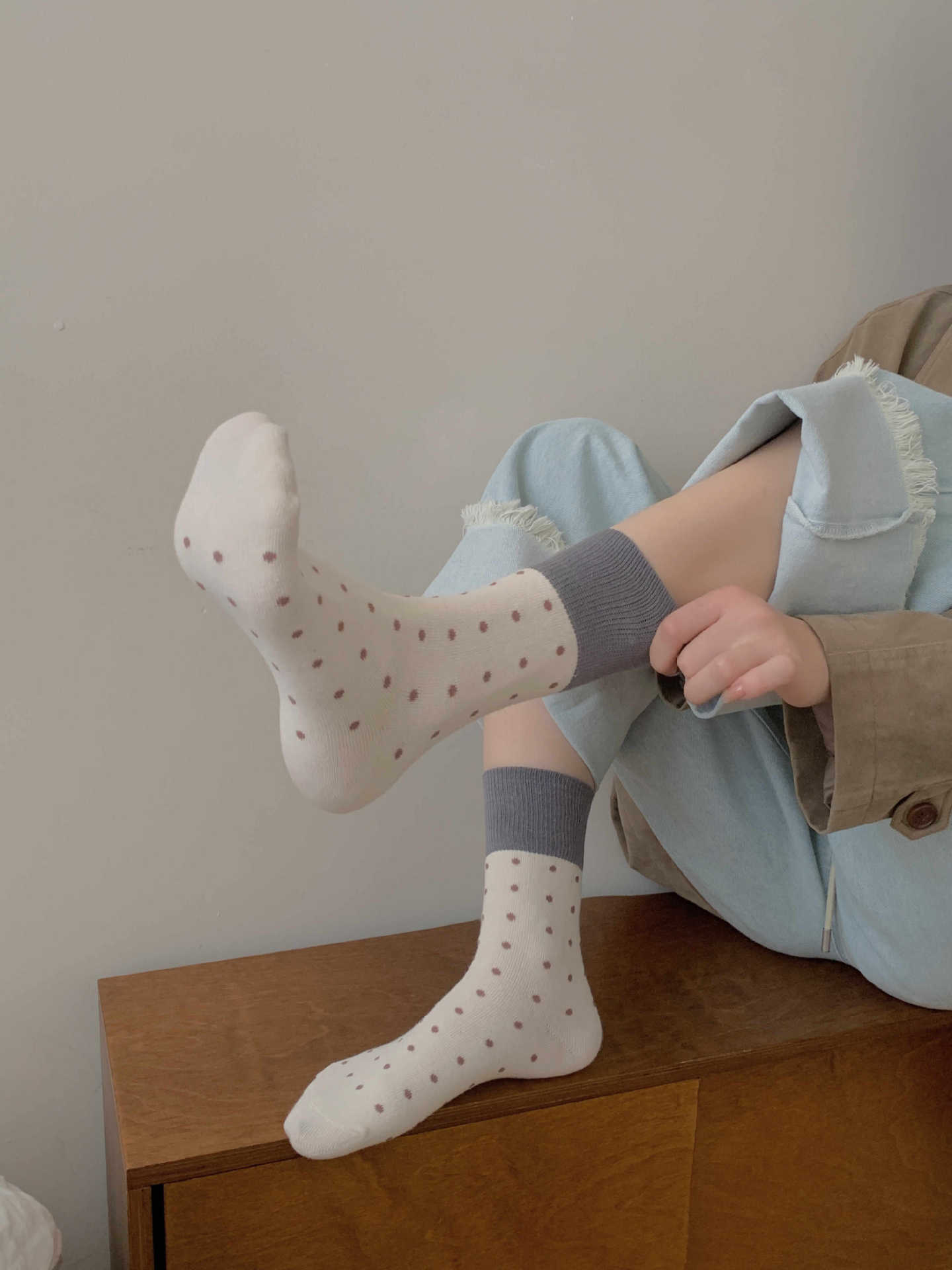 Femmes Style Japonais Pois Coton Crew Socks Une Paire display picture 10