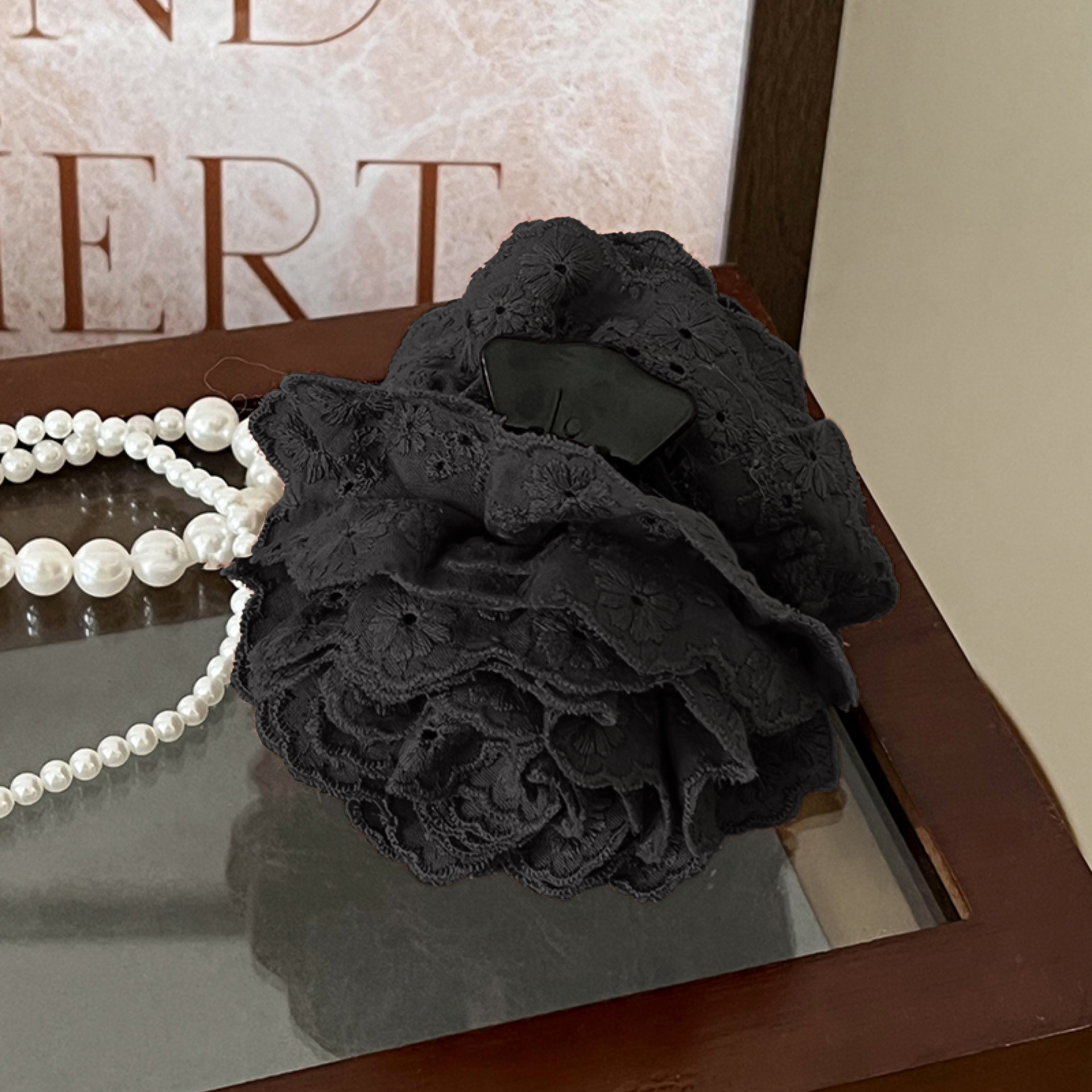 Korean style online celebrity caro rose clip female 2024 new flower shark clip high-grade headdress Flower hairpin headdress_voghion.com