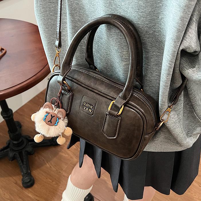 Bolsa de almohada retrógrada para mujeres otoño e invierno 2024 nuevo estilo universal bolso de hombro bolso de nicho francés