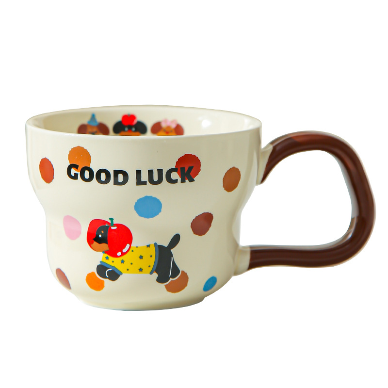 Serie de tazas de perro de salchicha chicas lindas tazas de agua potable domésticas nuevas tazas de café de desayuno de cerámica 2025 tazas