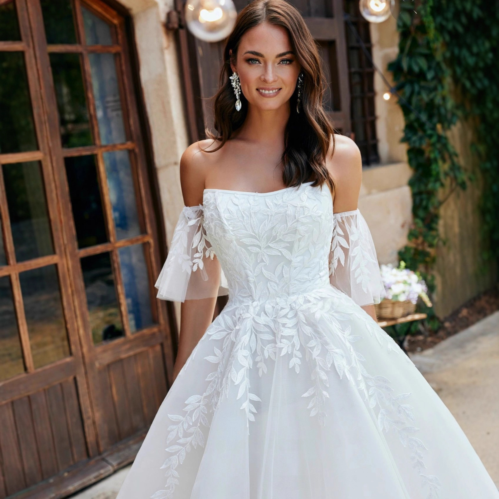 Tubo superior vestido de novia 2024 nueva primavera arrastrándose blanco Mori Super hadas estación independiente Comercio exterior registro vestido de noche image 3