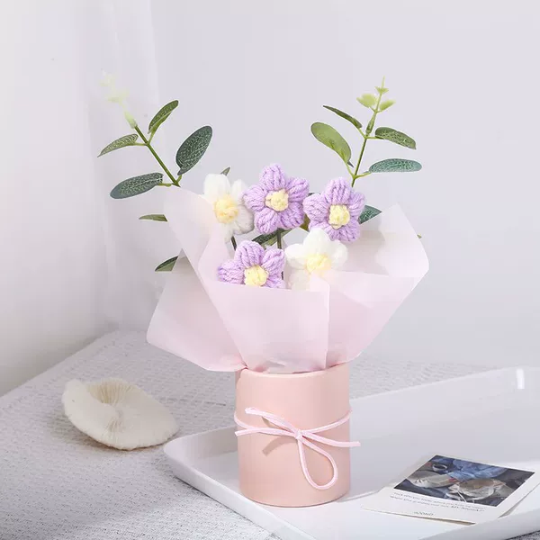 Flower-shaped, purple, wide color palette