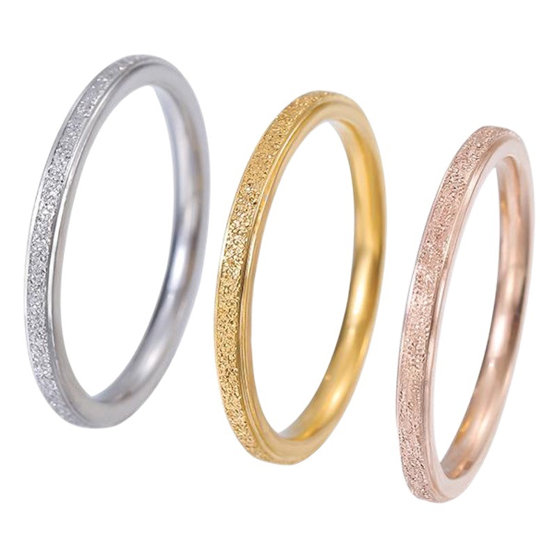 Anillo de acero de titanio de acero inoxidable nicho al por mayor femenino de alto grado de lujo ligero todo-Match Girl anillo femenino ins estilo anillo liso