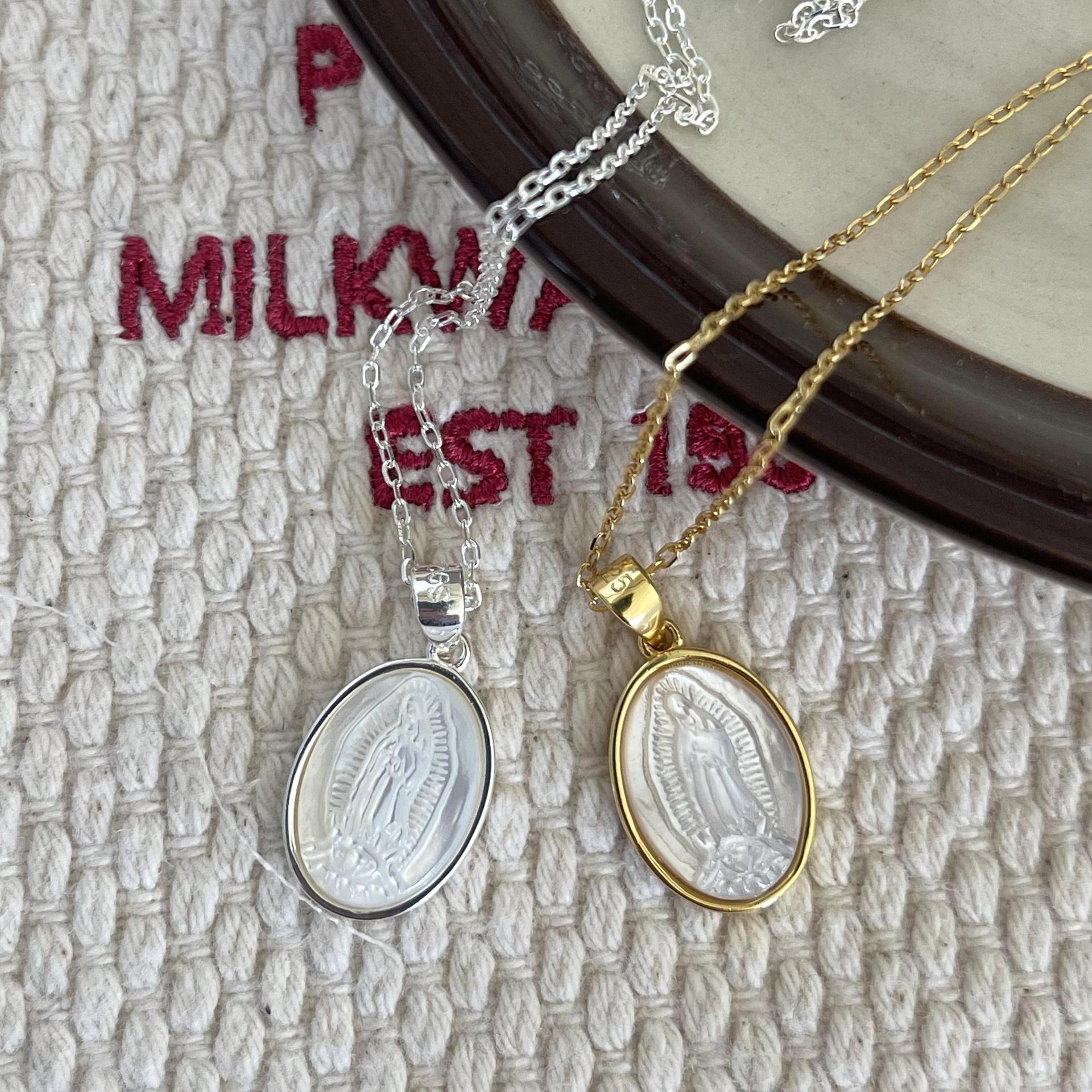 925 Sterling Silver Material 925 Sterling Silver Shell Cable Chain Inlay Portrait Pendant Necklace