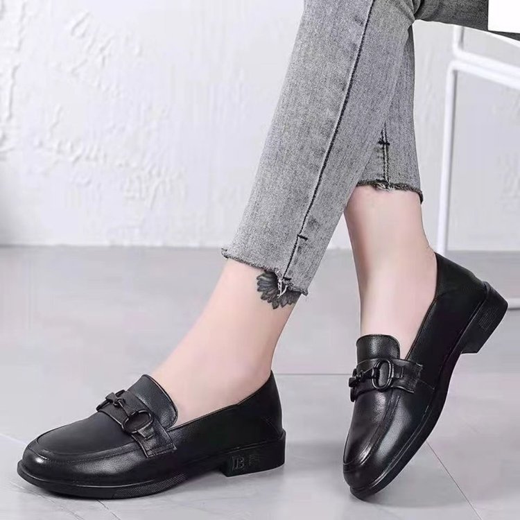 Zapatos de cuero suave de tacón bajo 2026 nueva primavera y verano estilo británico imprimación suave zapatos de cuero pequeños zapatos de lefour de suela plana para mujeres