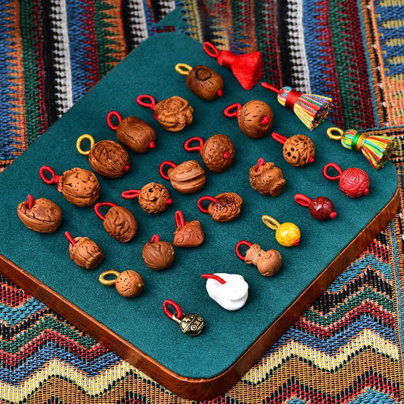 Natural Wild Dragon Pattern Mountain Peach Core Basket DIY Handmade Woven Accessories Collection Mini Small Pendant Decoration