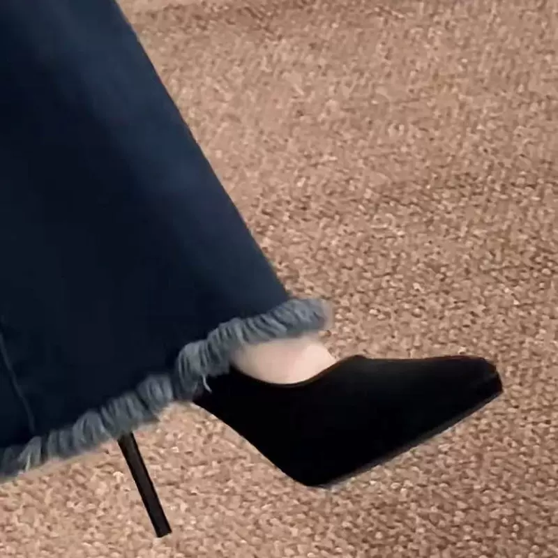 2024秋季法式黑色绒面尖头细跟厚底防水台高跟鞋女小众配裙子单鞋