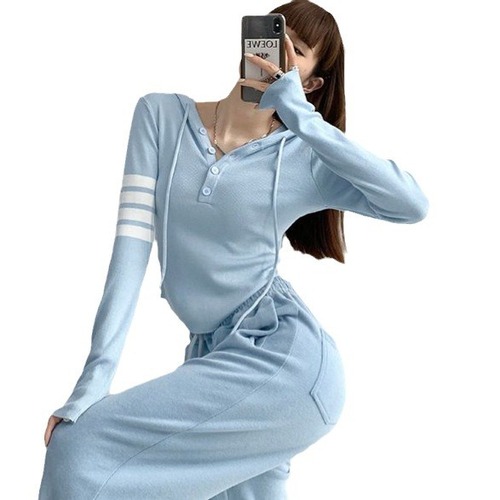 French Chic Four Stripes Autumn Women's Sweatshirt with Fitted Waist and Curved Hem, Pure Desire Style Long-Sleeve Sun Protection Top