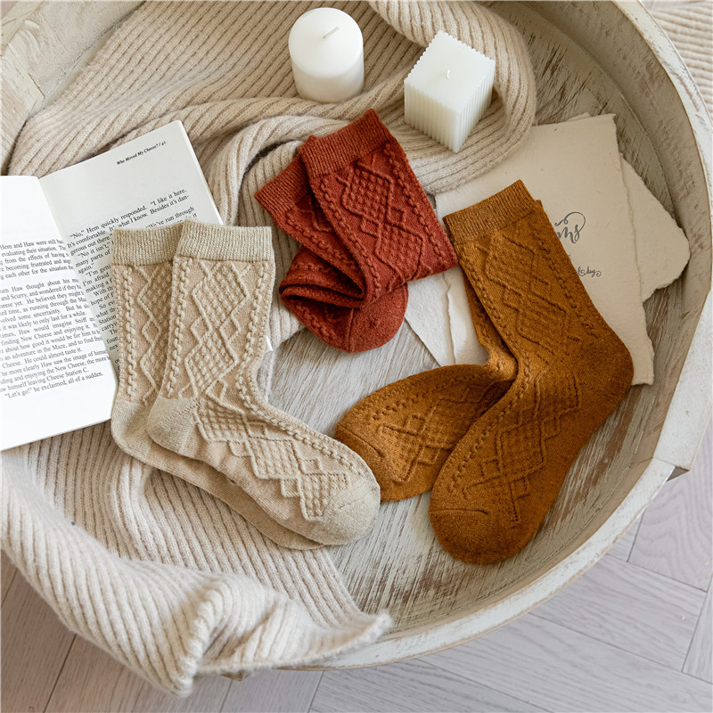 80g Weight Socks Classification Socks Lingerie Type Blending Fabric Type A Pair Quantity Daily Occasion Solid Color Pattern All Seasons Season Women's Gender Simple Style Style Women's Simple Style Solid Color Blending Crew Socks A Pair 5