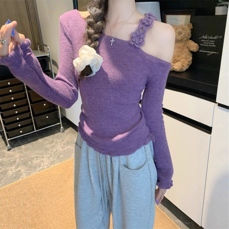Purple Three-Dimensional Floral Knit Sweater for Women, New Autumn Style with an Asymmetrical Neckline, Off-Shoulder, Sexy, Sweet, Spicy, Versatile, Fashionable, Slim-Fit Top