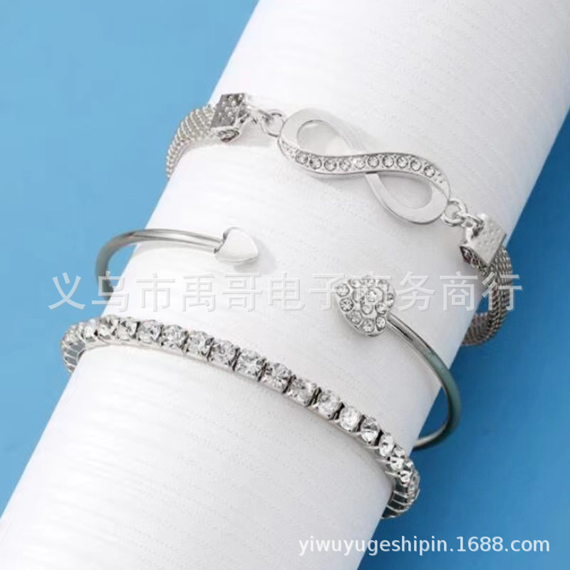 Europe and the United States cross-border new Ins female love open bracelet design creative retro lucky 8 word bracelet suit in stock