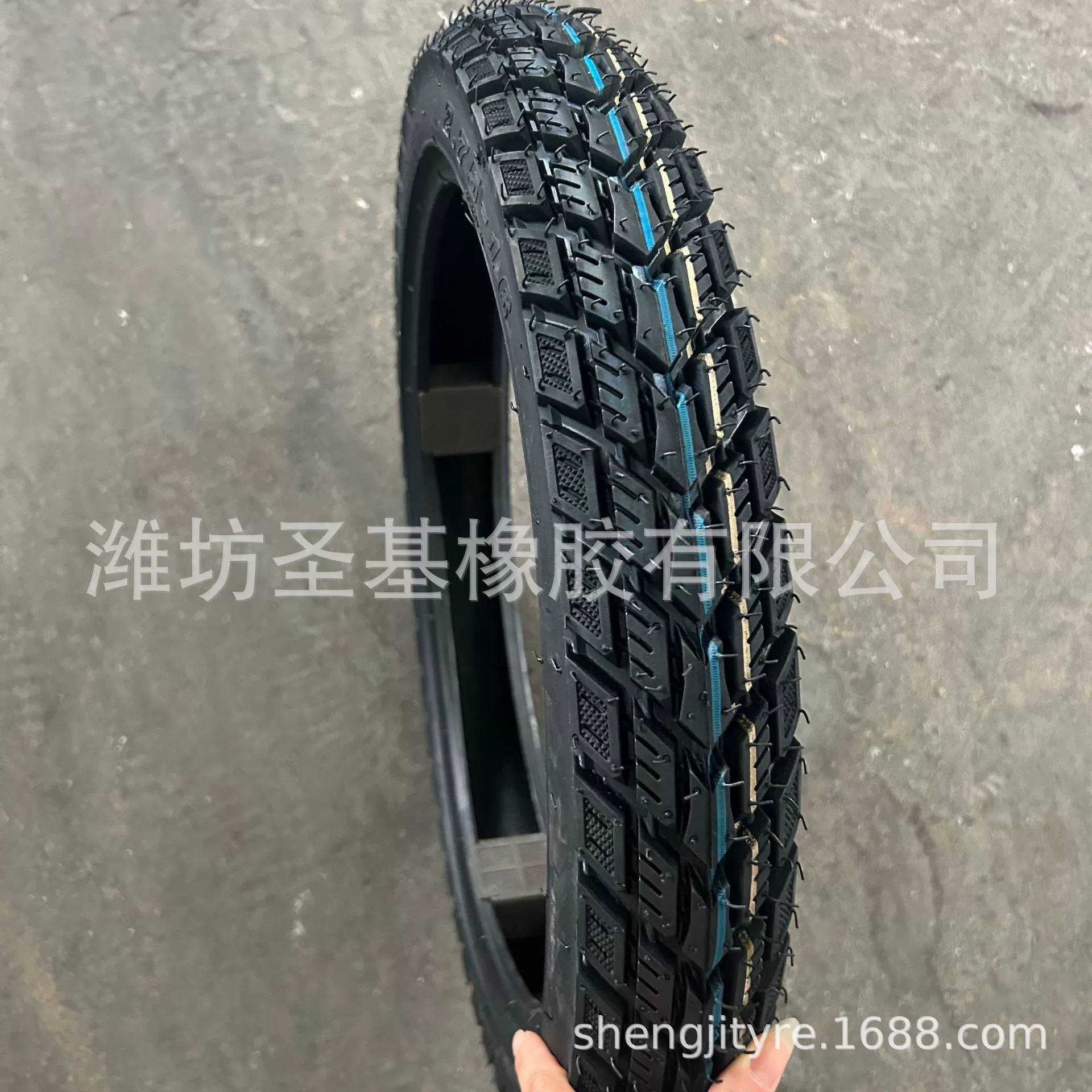 Оптовые продажи мотоциклетных шин, бескамерных шин, противоскользящих и износостойких 70/90-16