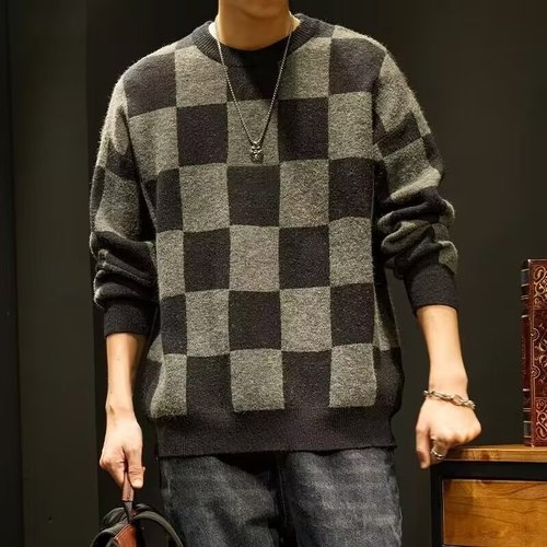 Men's Loose Plaid Sweatshirt in Autumn/Winter Style, Large Size Round Neck Base Layer Knitwear for Winter Upper Clothing