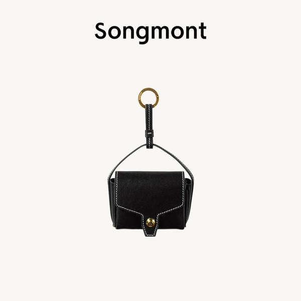 Headphones, black equipment bag