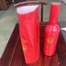 红酒套标热收缩膜标签PET纵横易撕裂线PVC热缩膜印刷酒水瓶保护膜
