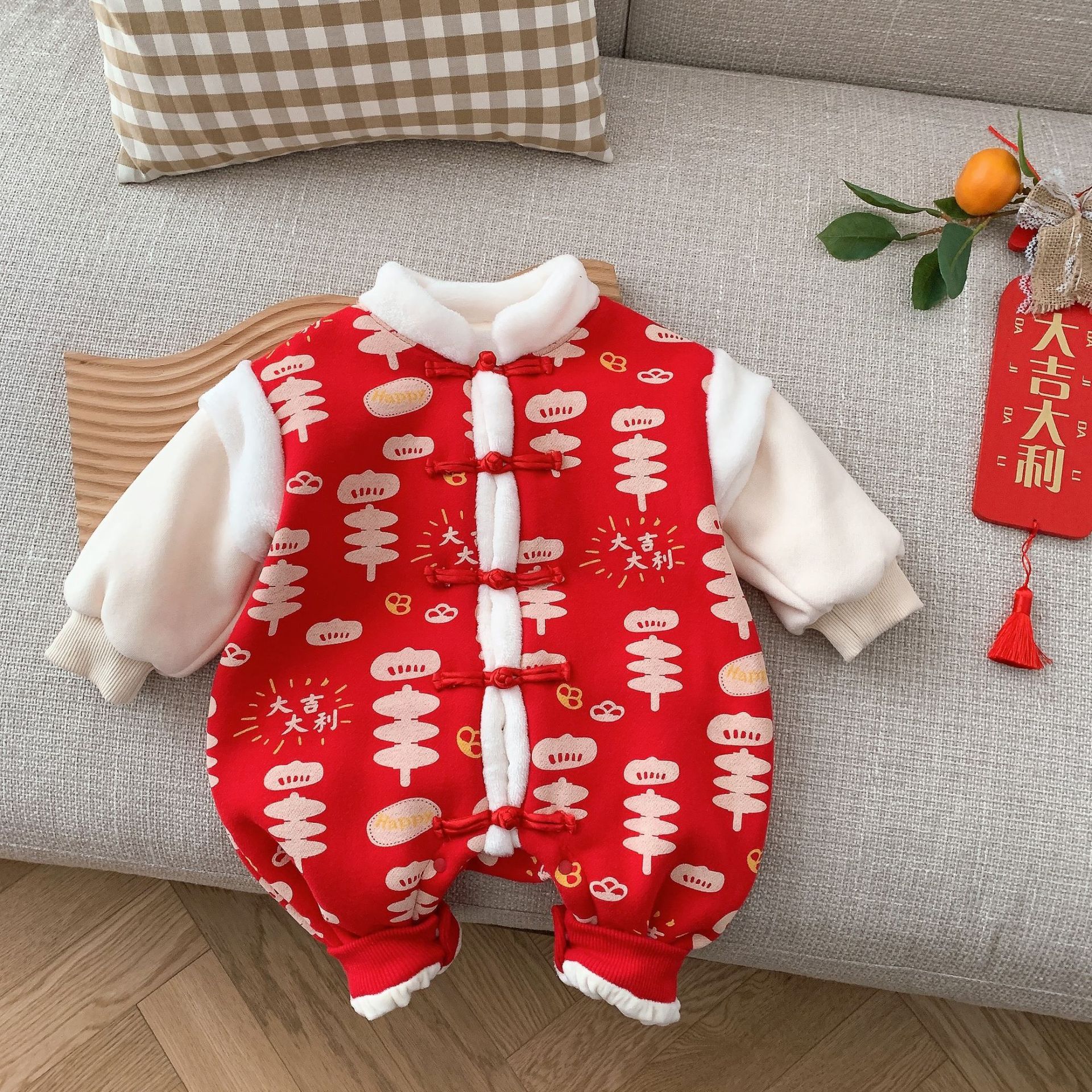 Mono Infantil masculino y femenino mameluco acolchado estilo occidental estilo chino Año nuevo ropa de felicitación Otoño e Invierno mameluco de bebé