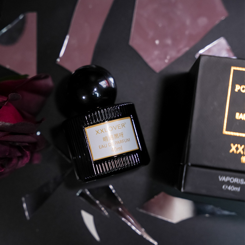 Aprecie los amantes del perfume de las mujeres negras Fragancia ligera duradera fresca plana para soleado Pato Negro caja de regalo al por mayor 40ml
