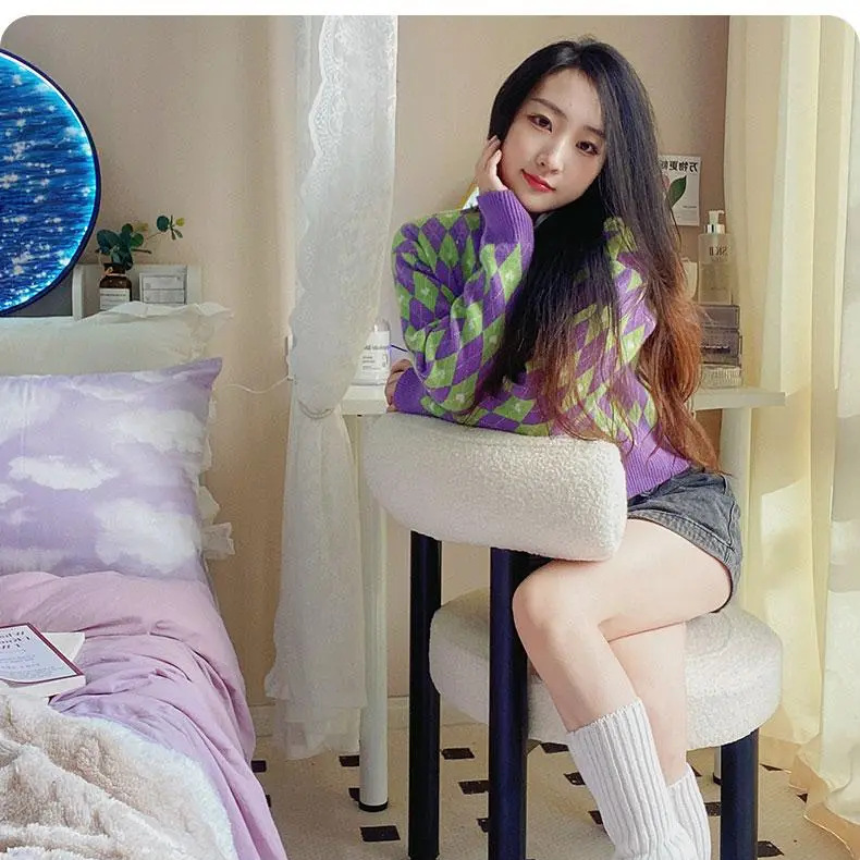 Minimalist modern influencer dining chair, Scandinavian-style backrest, high-end computer chair, simple makeup chair