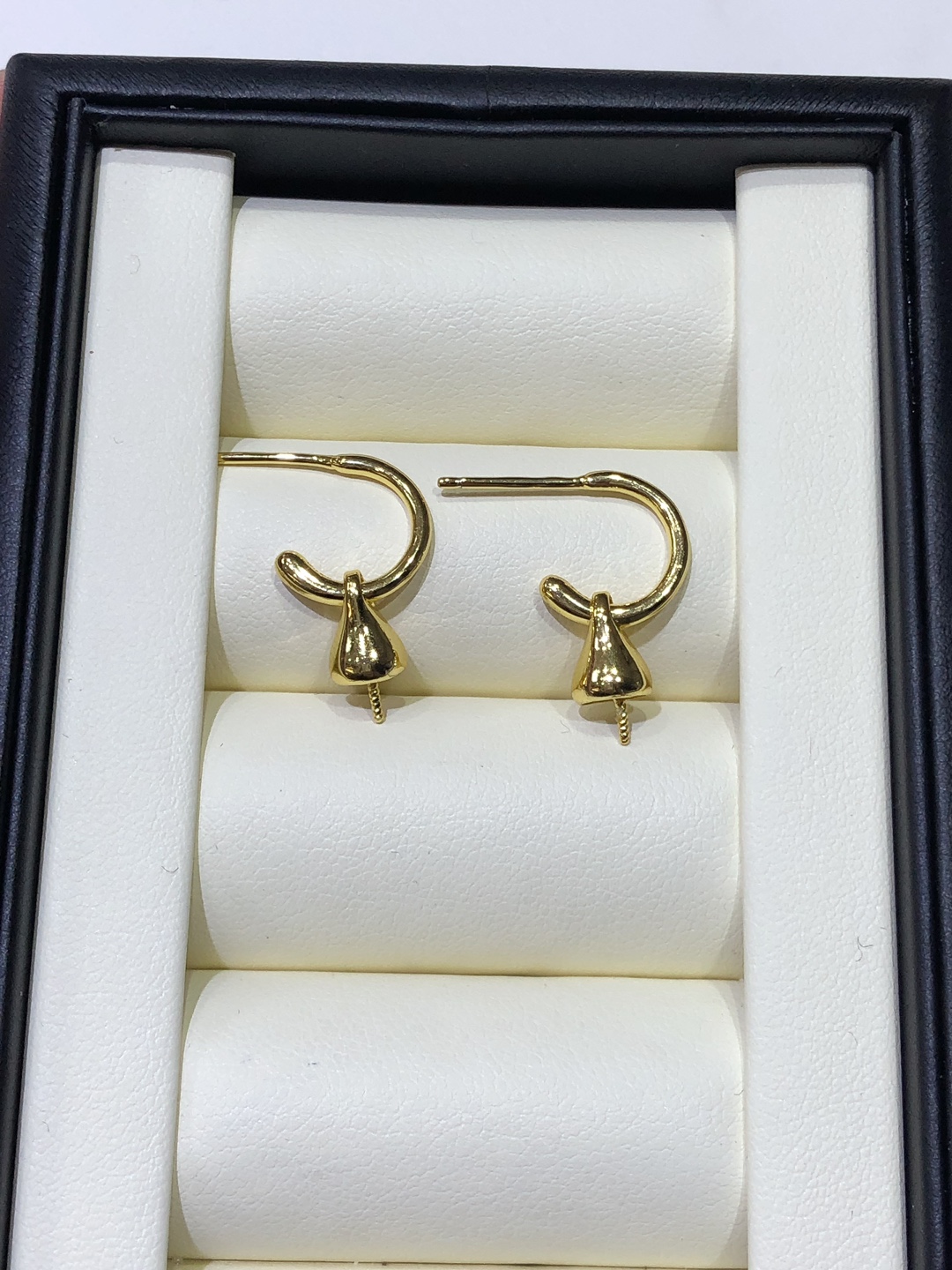 Manufacturer's direct sales DIY pearl accessories ins wind detachable simple S925 pure silver earring earrings semi-finished air trailer