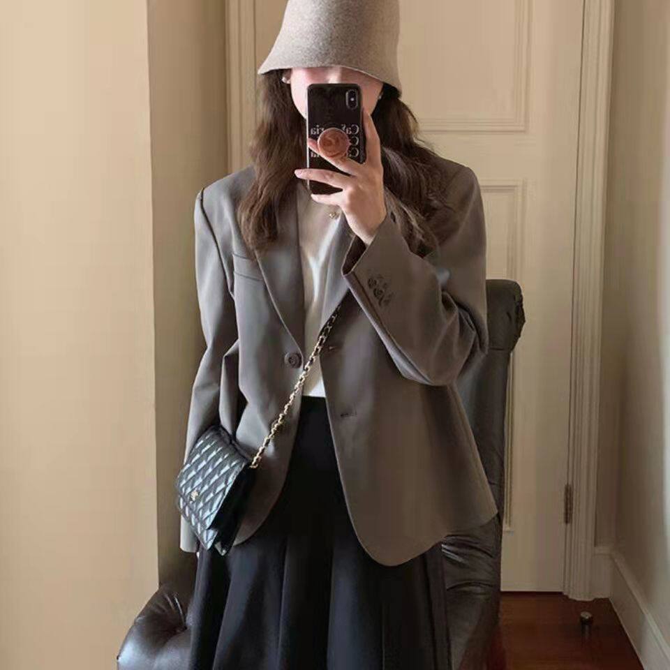 Áo blazer nữ kiểu ngắn dáng vest thanh lịch tay dài cổ vest một hàng hai nút — Màu mơ nhạt (bán trực tiếp tại nhà máy), Màu nâu (bán trực tiếp tại nhà máy), Màu xám đậm (bán trực tiếp tại nhà máy), Màu đen (bán trực tiếp tại nhà máy) chi tiết 16