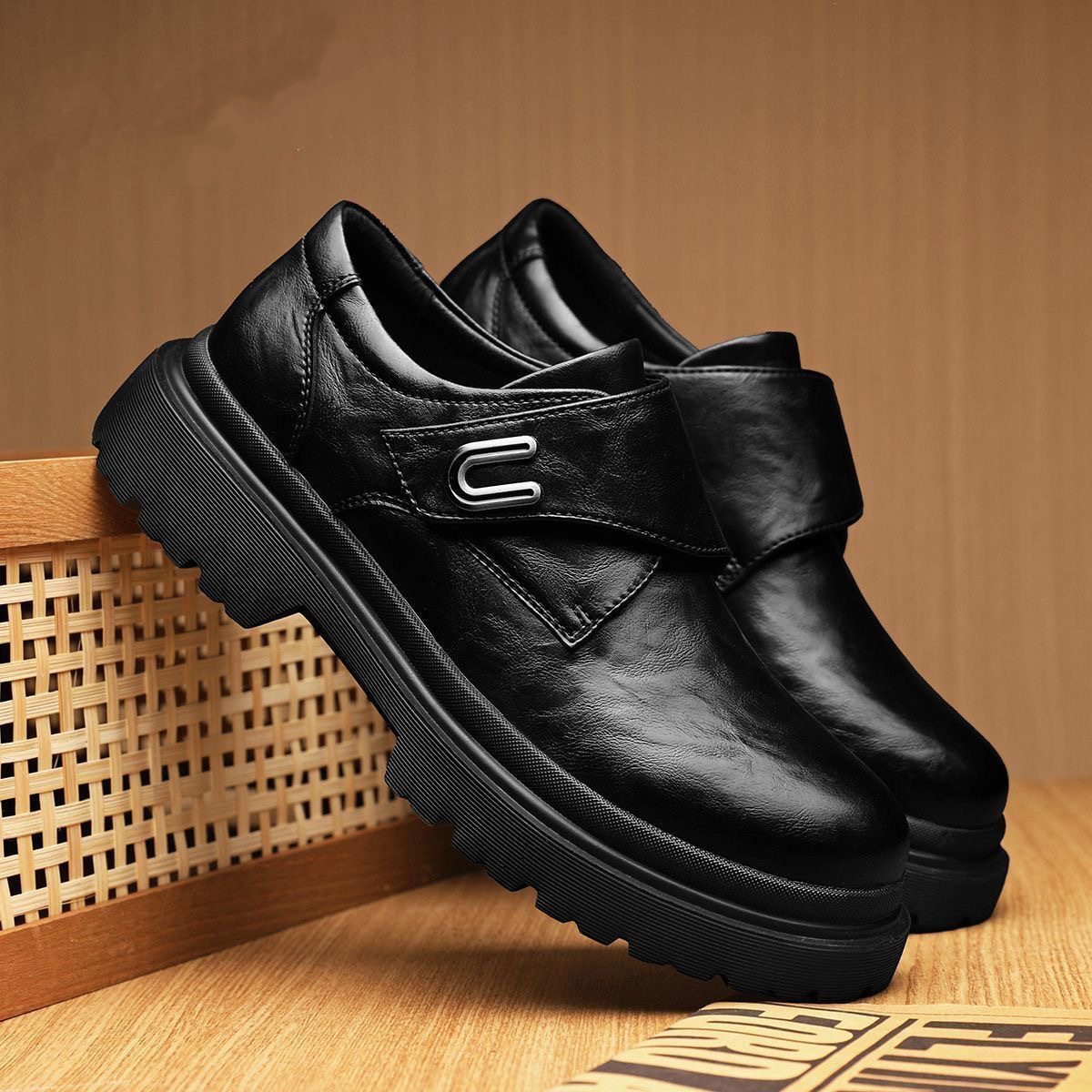 Men's Leather Shoes, New Style, Lightweight and Comfortable Martin Boots, Thick-Soled British Style Casual Men's Shoes, Soft-Soled Versatile Low-Top Leather Shoes