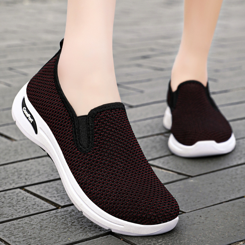 Zapatos de mujer, nuevos zapatos informales de punto para verano, suela suave, cómodos zapatos sin cordones, zapatos para mamá, zapatos versátiles, estilo femenino