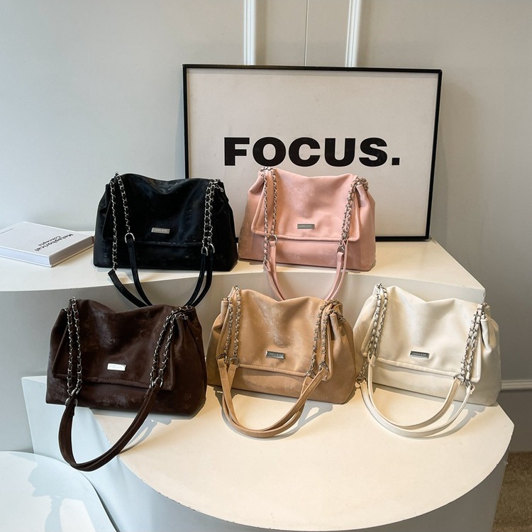 Large capacity for 2024 autumn/winter new fashionable niche women's texture chain single shoulder crossbody tote bag_voghion.com