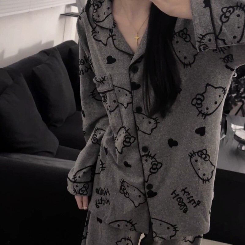 Autumn and Winter Black and Gray Hellokitty Pajamas for Women Winter German Velvet Thickeneded Cartoon Comfortable and Warm Home Clothes