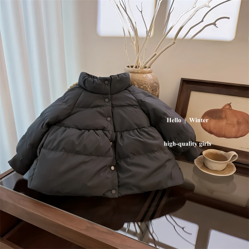Chica de Qianqiu, ropa de algodón de invierno de nuevo estilo, ropa de algodón de pluma suelta y gruesa para niños
